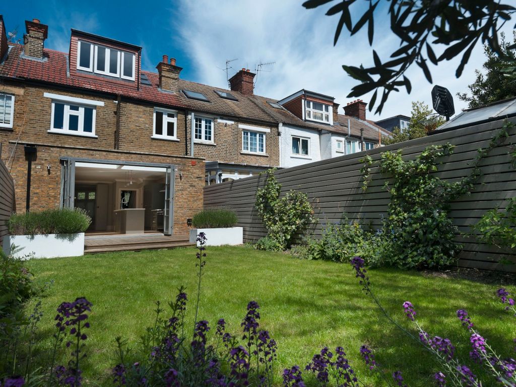 North Kensington, W10